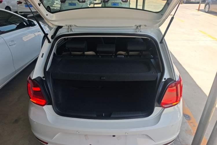 Used Volkswagen Polo 2018 1.5L Automatic Advanced Driving Model Trunk