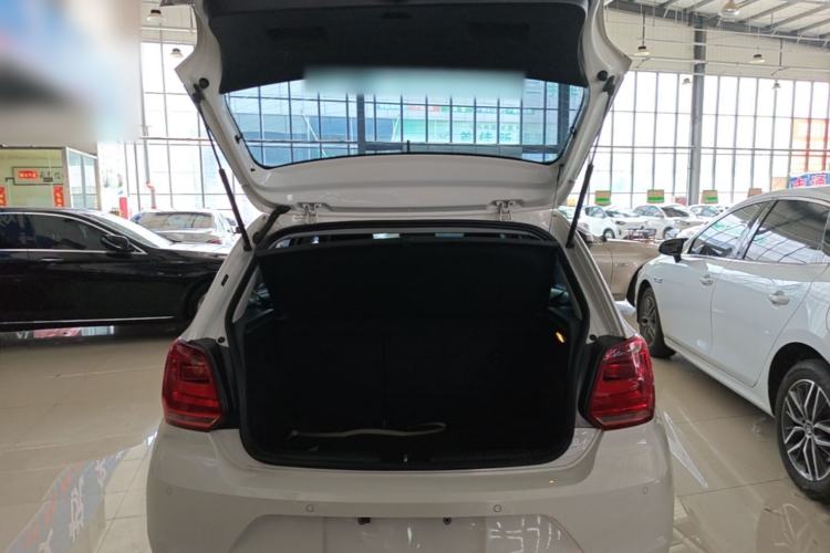 Used Volkswagen Polo 2018 1.5L Automatic Luxury Edition Trunk