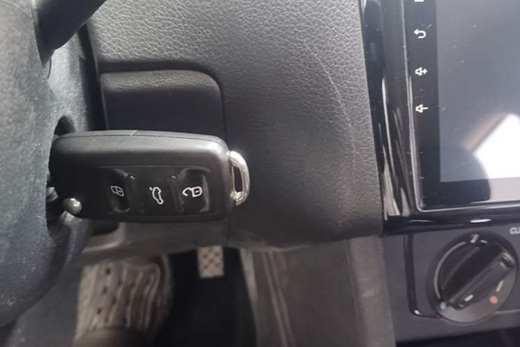 Used Volkswagen Polo 2018 1.5L Automatic Advanced Driving Model Vehicle Key