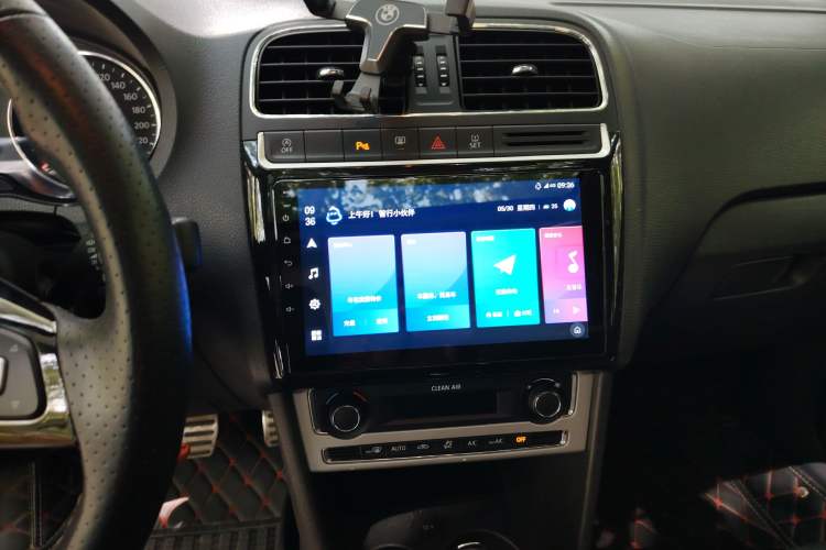 Used Volkswagen Polo 2018 1.5L Cross Polo Automatic Audio And AC Panel