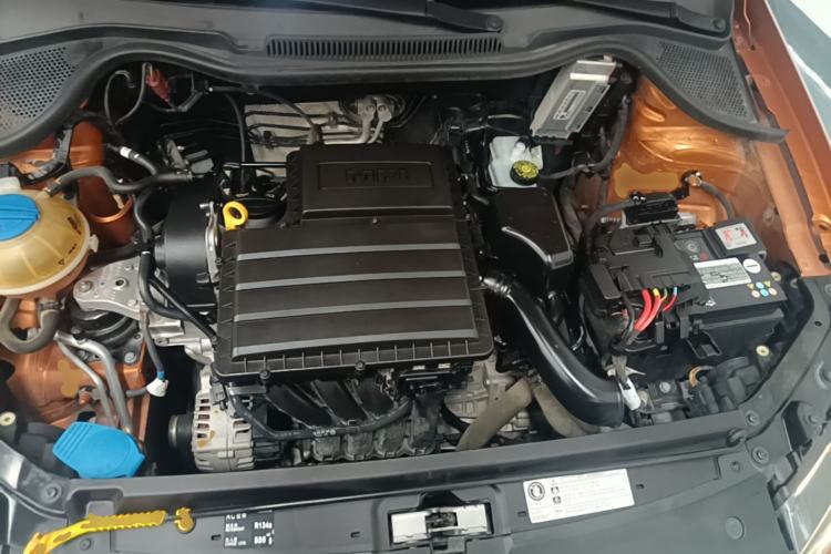 Used Volkswagen Polo 2018 1.5L Cross Polo Automatic Engine Bay