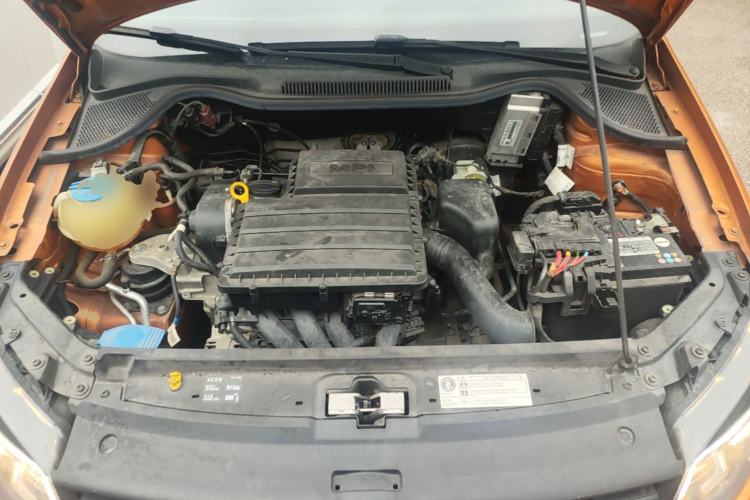 Used Volkswagen Polo 2018 1.5L Cross Polo Automatic Engine Bay