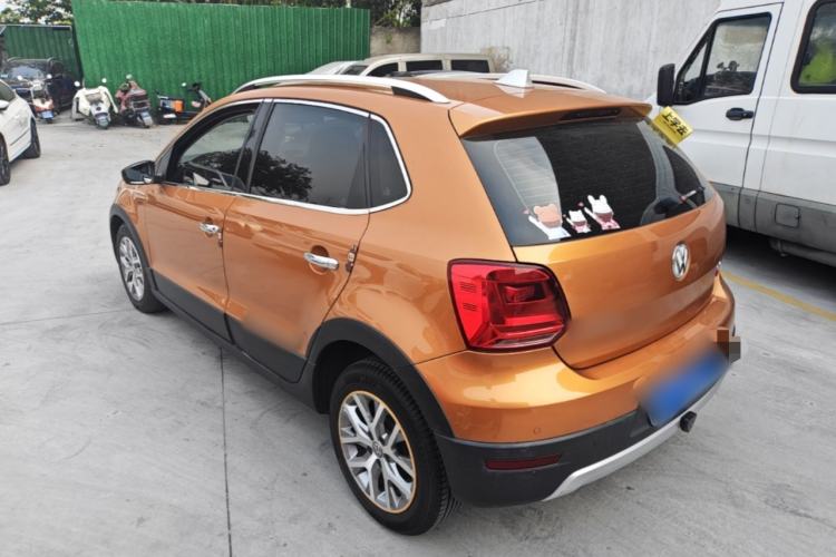 Used Volkswagen Polo 2018 1.5L Cross Polo Automatic Exterior 2