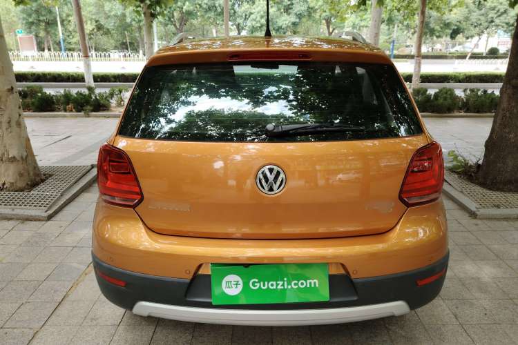 Used Volkswagen Polo 2018 1.5L Cross Polo Automatic Exterior 4