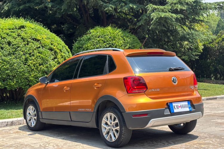 Used Volkswagen Polo 2018 1.5L Cross Polo Automatic Exterior 4