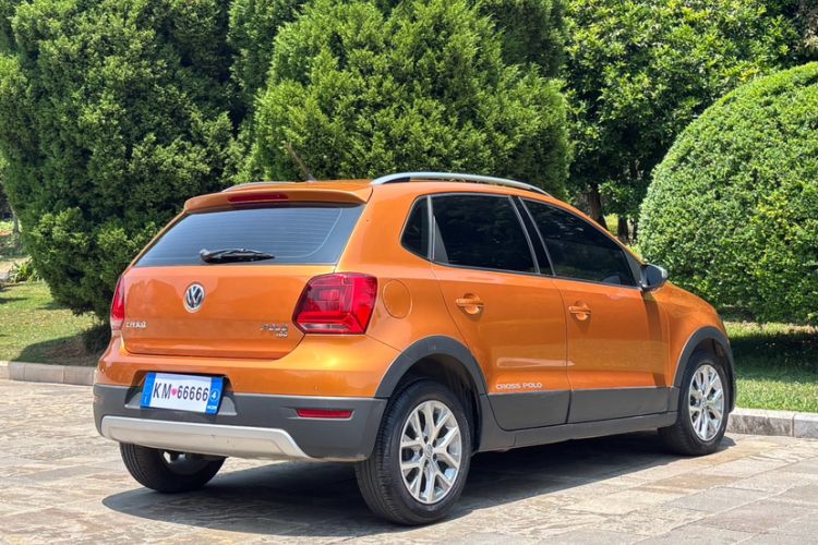 Used Volkswagen Polo 2018 1.5L Cross Polo Automatic Exterior 5