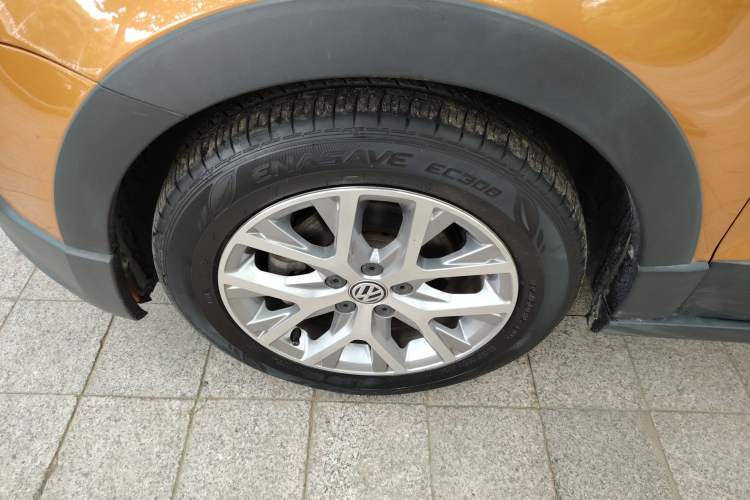 Used Volkswagen Polo 2018 1.5L Cross Polo Automatic Exterior 7