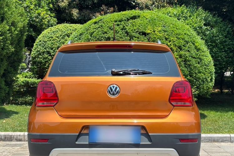 Used Volkswagen Polo 2018 1.5L Cross Polo Automatic Exterior 9