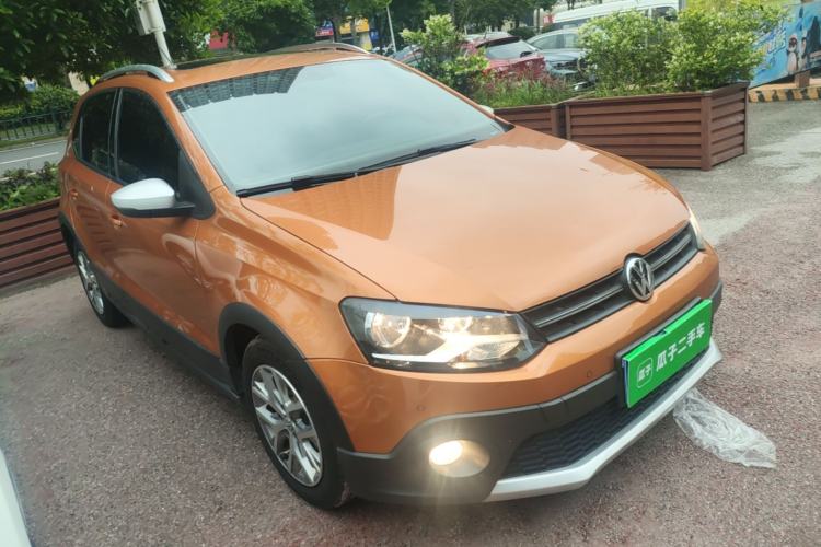Used Volkswagen Polo 2018 1.5L Cross Polo Automatic Front Right 45 Deg