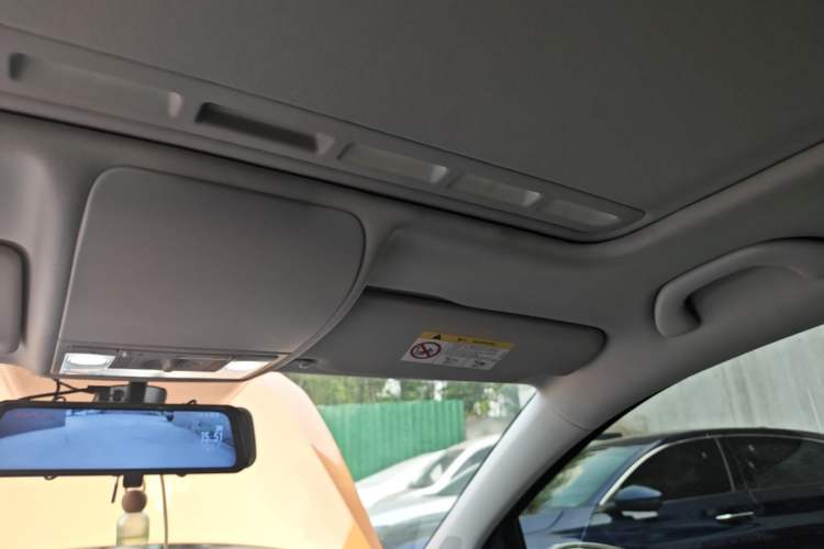 Used Volkswagen Polo 2018 1.5L Cross Polo Automatic Headliner