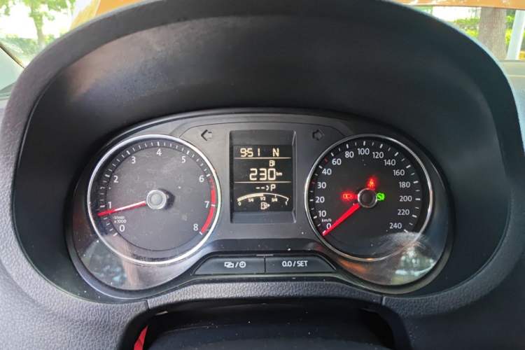 Used Volkswagen Polo 2018 1.5L Cross Polo Automatic Instrument Cluster