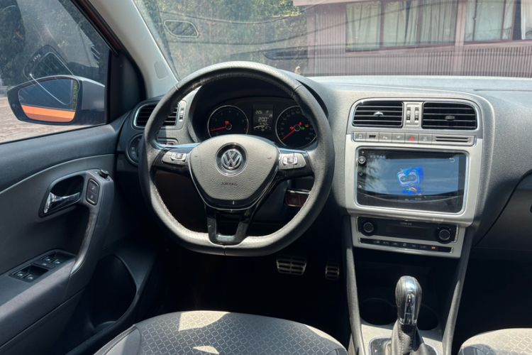 Used Volkswagen Polo 2018 1.5L Cross Polo Automatic Interior 3