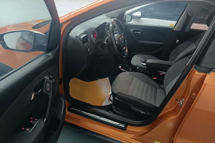 Used Volkswagen Polo 2018 1.5L Cross Polo Automatic Left Front Seat