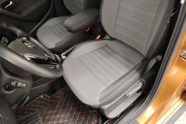 Used Volkswagen Polo 2018 1.5L Cross Polo Automatic Left Front Seat