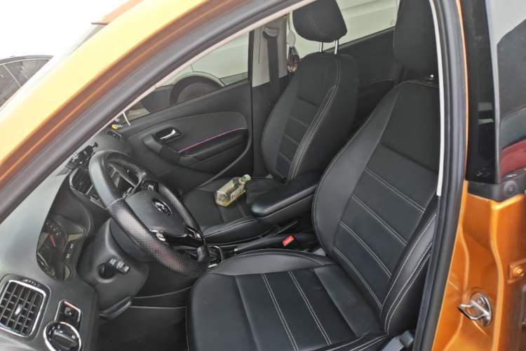 Used Volkswagen Polo 2018 1.5L Cross Polo Automatic Left Front Seat