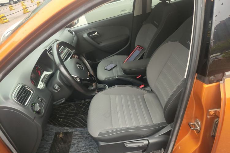 Used Volkswagen Polo 2018 1.5L Cross Polo Automatic Left Front Seat