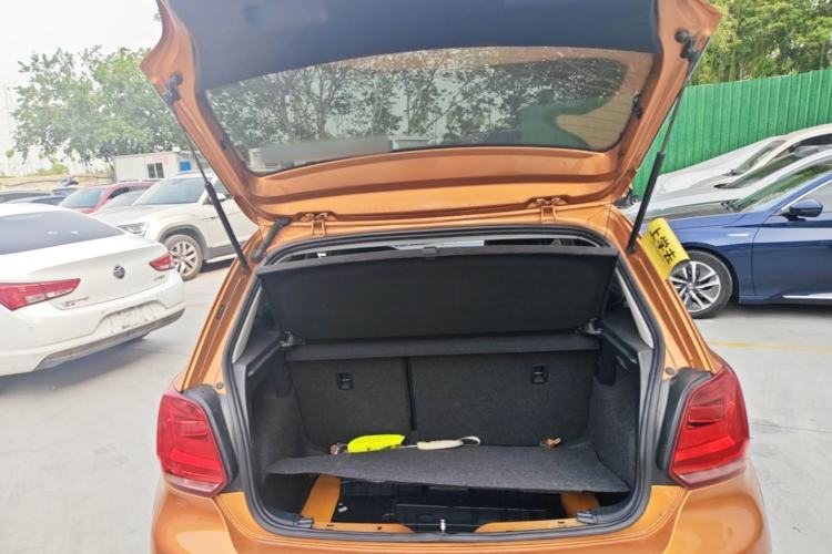 Used Volkswagen Polo 2018 1.5L Cross Polo Automatic Trunk
