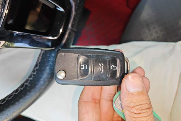 Used Volkswagen Polo 2018 1.5L Cross Polo Automatic Vehicle Key