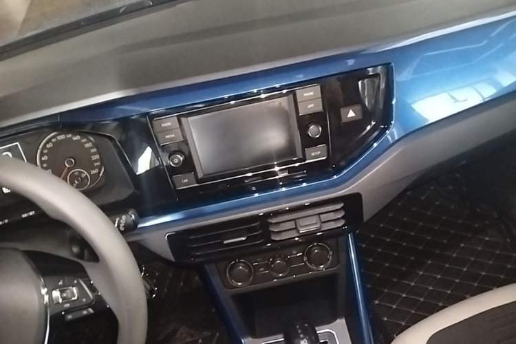 Used Volkswagen Polo 2019 Plus 1.5L Automatic Colorful Technology Edition Audio And AC Panel