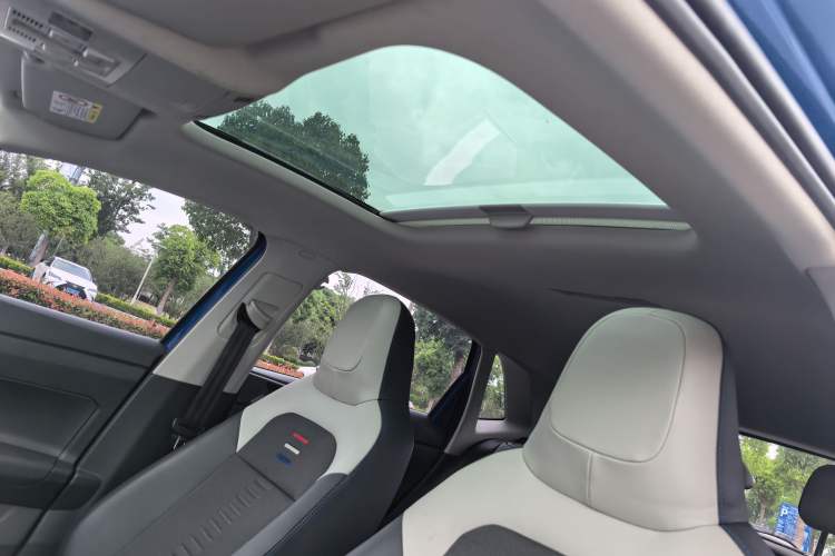 Used Volkswagen Polo 2019 Plus 1.5L Automatic Colorful Technology Edition Exterior 7