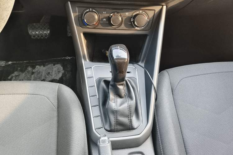 Used Volkswagen Polo 2019 Plus 1.5L Automatic Panoramic Enjoyment Edition Gear Lever
