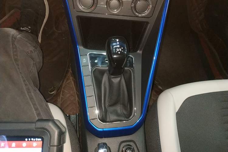 Used Volkswagen Polo 2019 Plus 1.5L Automatic Colorful Technology Edition Gear Lever