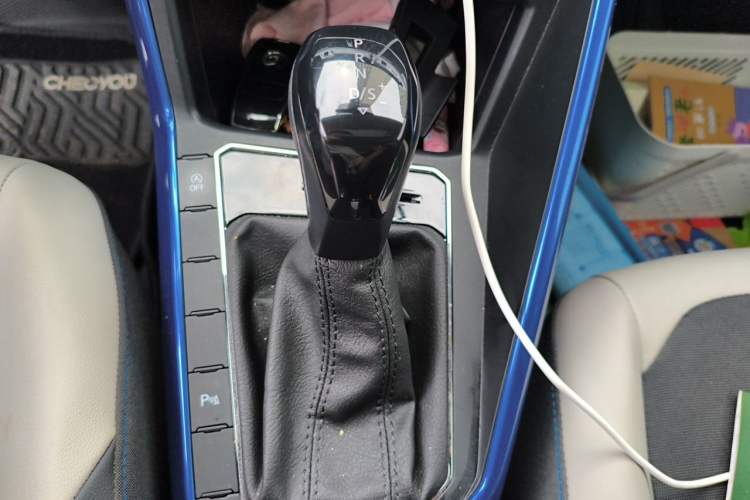 Used Volkswagen Polo 2019 Plus 1.5L Automatic Beats Trendy Cool Edition Gear Lever