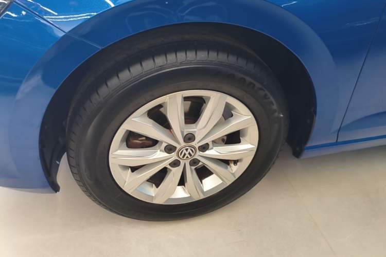 Used Volkswagen Polo 2019 Plus 1.5L Automatic Colorful Technology Edition Left Front Wheel Hub