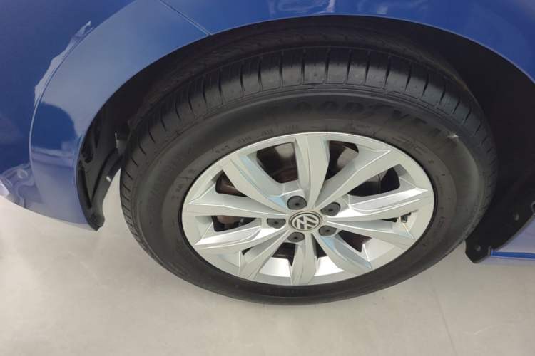 Used Volkswagen Polo 2019 Plus 1.5L Automatic Colorful Technology Edition Left Front Wheel Hub