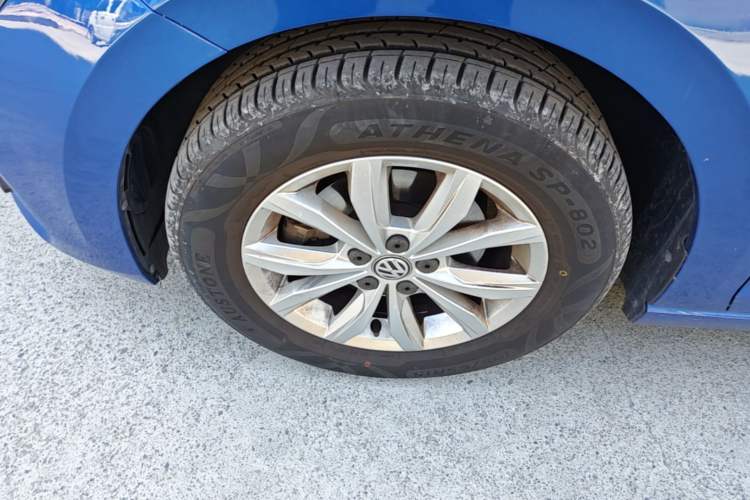 Used Volkswagen Polo 2019 Plus 1.5L Automatic Colorful Technology Edition Left Front Wheel Hub