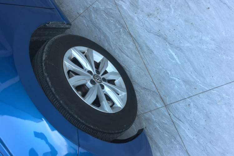 Used Volkswagen Polo 2019 Plus 1.5L Automatic Colorful Technology Edition Left Front Wheel Hub