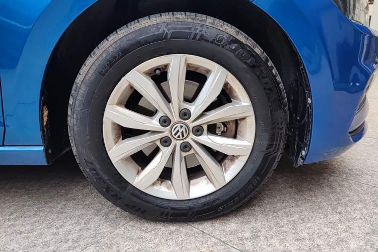 Used Volkswagen Polo 2019 Plus 1.5L Automatic Colorful Technology Edition Right Front Wheel Hub