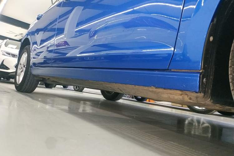 Used Volkswagen Polo 2019 Plus 1.5L Automatic Panoramic Enjoyment Edition Right Side Sill