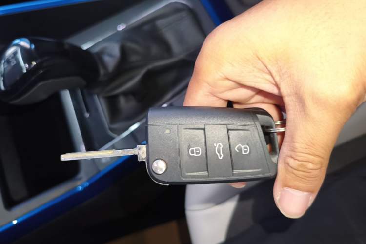 Used Volkswagen Polo 2019 Plus 1.5L Automatic Colorful Technology Edition Vehicle Key