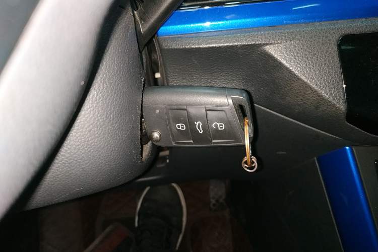 Used Volkswagen Polo 2019 Plus 1.5L Automatic Colorful Technology Edition Vehicle Key