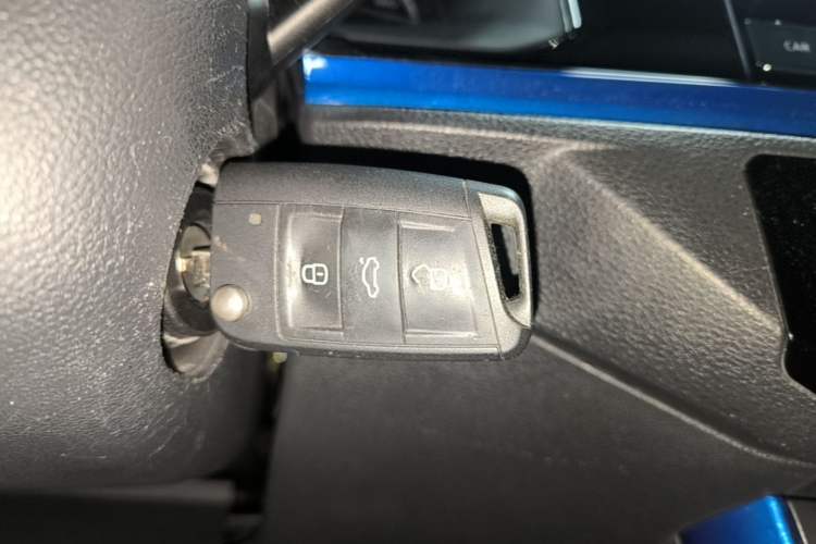 Used Volkswagen Polo 2019 Plus 1.5L Automatic Colorful Technology Edition Vehicle Key