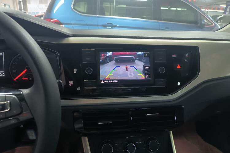 Used Volkswagen Polo 2019 Plus 1.5L Automatic Colorful Technology Edition Audio And AC Panel