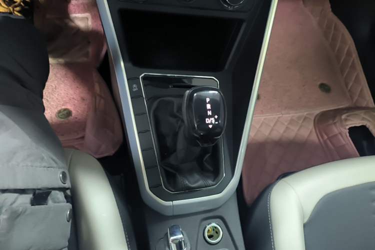 Used Volkswagen Polo 2019 Plus 1.5L Automatic Colorful Technology Edition Gear Lever