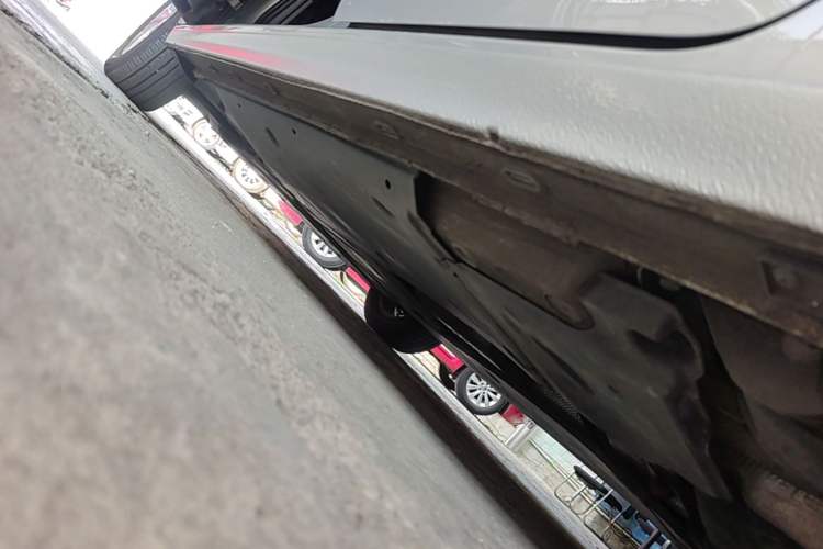 Used Volkswagen Polo 2019 Plus 1.5L Automatic Colorful Technology Edition Left Side Sill