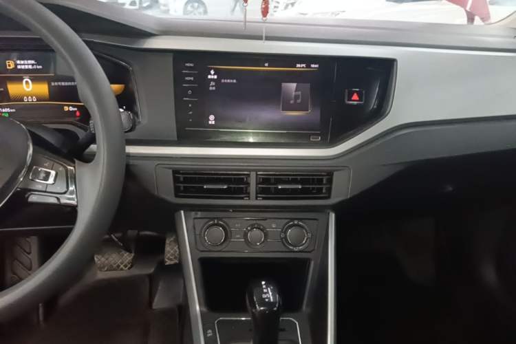 Used Volkswagen Polo 2019 Plus 1.5L Automatic Panoramic Enjoyment Edition Audio And AC Panel