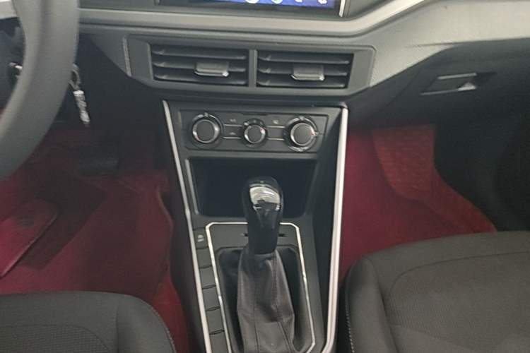 Used Volkswagen Polo 2019 Plus 1.5L Automatic Panoramic Enjoyment Edition Audio And AC Panel