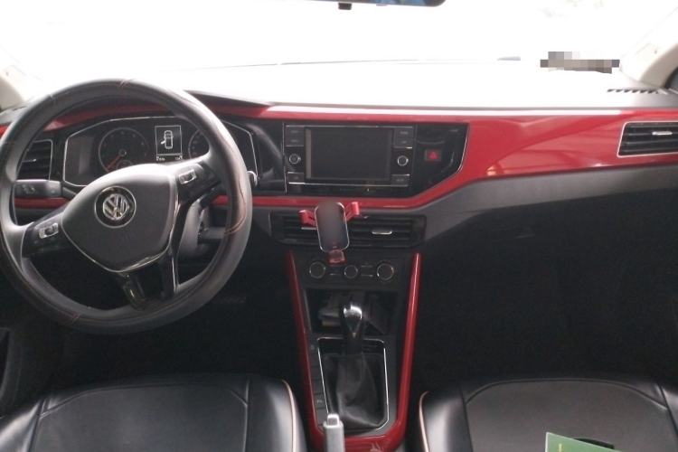 Used Volkswagen Polo 2019 Plus 1.5L Automatic Beats Trendy Cool Edition Center Console