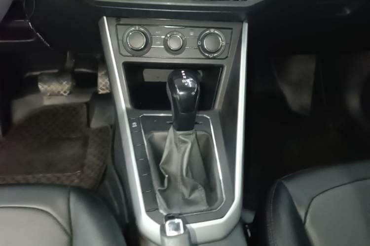 Used Volkswagen Polo 2019 Plus 1.5L Automatic Panoramic Enjoyment Edition Gear Lever