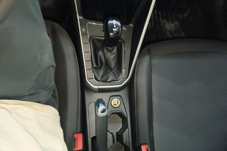 Used Volkswagen Polo 2019 Plus 1.5L Automatic Panoramic Enjoyment Edition Gear Lever