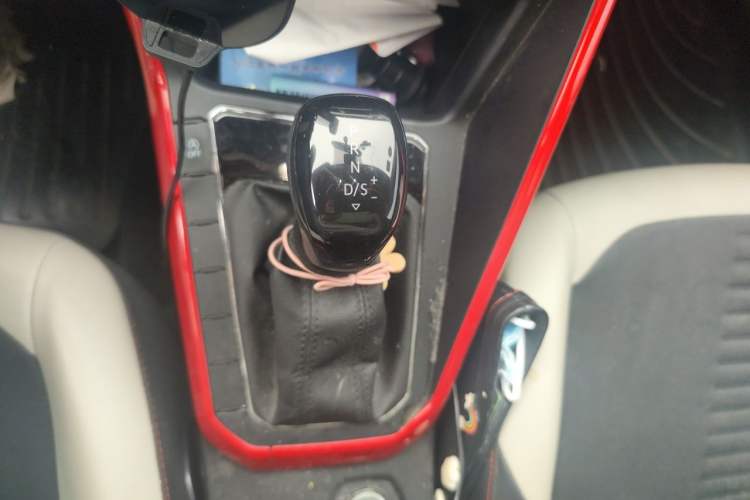 Used Volkswagen Polo 2019 Plus 1.5L Automatic Colorful Technology Edition Gear Lever