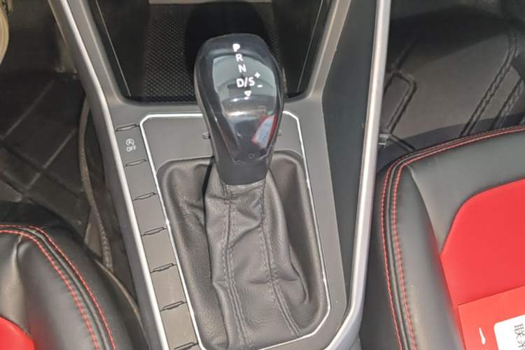 Used Volkswagen Polo 2019 Plus 1.5L Automatic Panoramic Enjoyment Edition Gear Lever