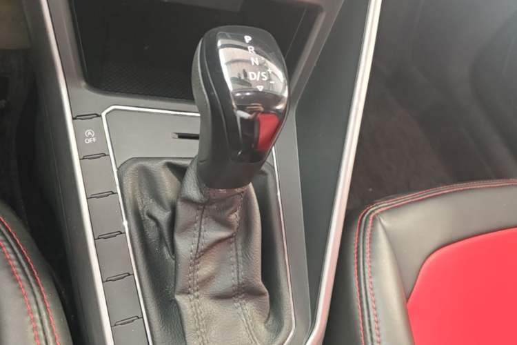 Used Volkswagen Polo 2019 Plus 1.5L Automatic Panoramic Enjoyment Edition Gear Lever