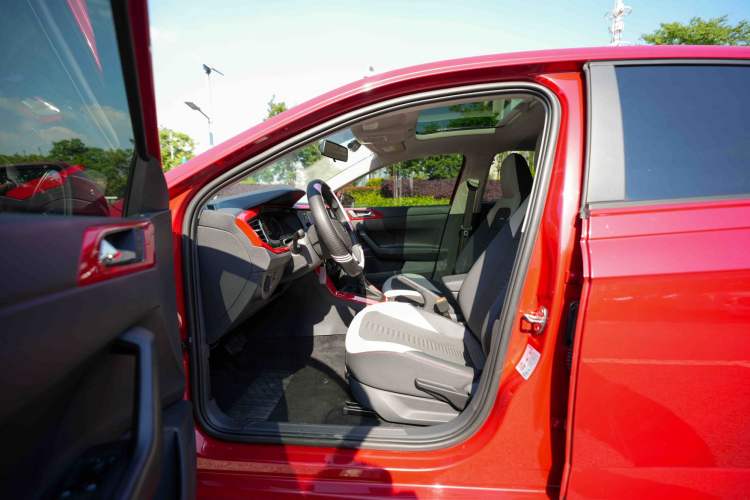 Used Volkswagen Polo 2019 Plus 1.5L Automatic Colorful Technology Edition Interior 2