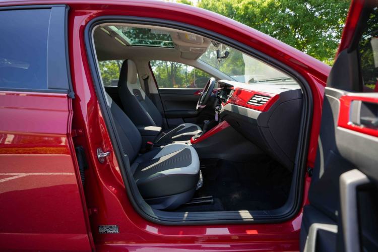 Used Volkswagen Polo 2019 Plus 1.5L Automatic Colorful Technology Edition Interior 4