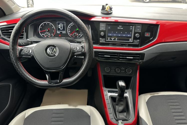 Used Volkswagen Polo 2019 Plus 1.5L Automatic Colorful Technology Edition Interior 4